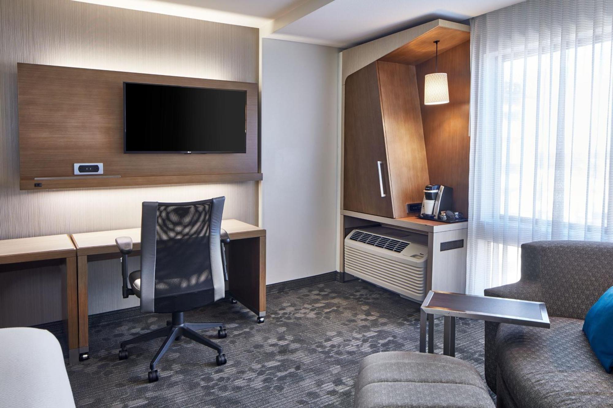 Courtyard By Marriott Atlanta Lithia Springs Hotel Exterior foto